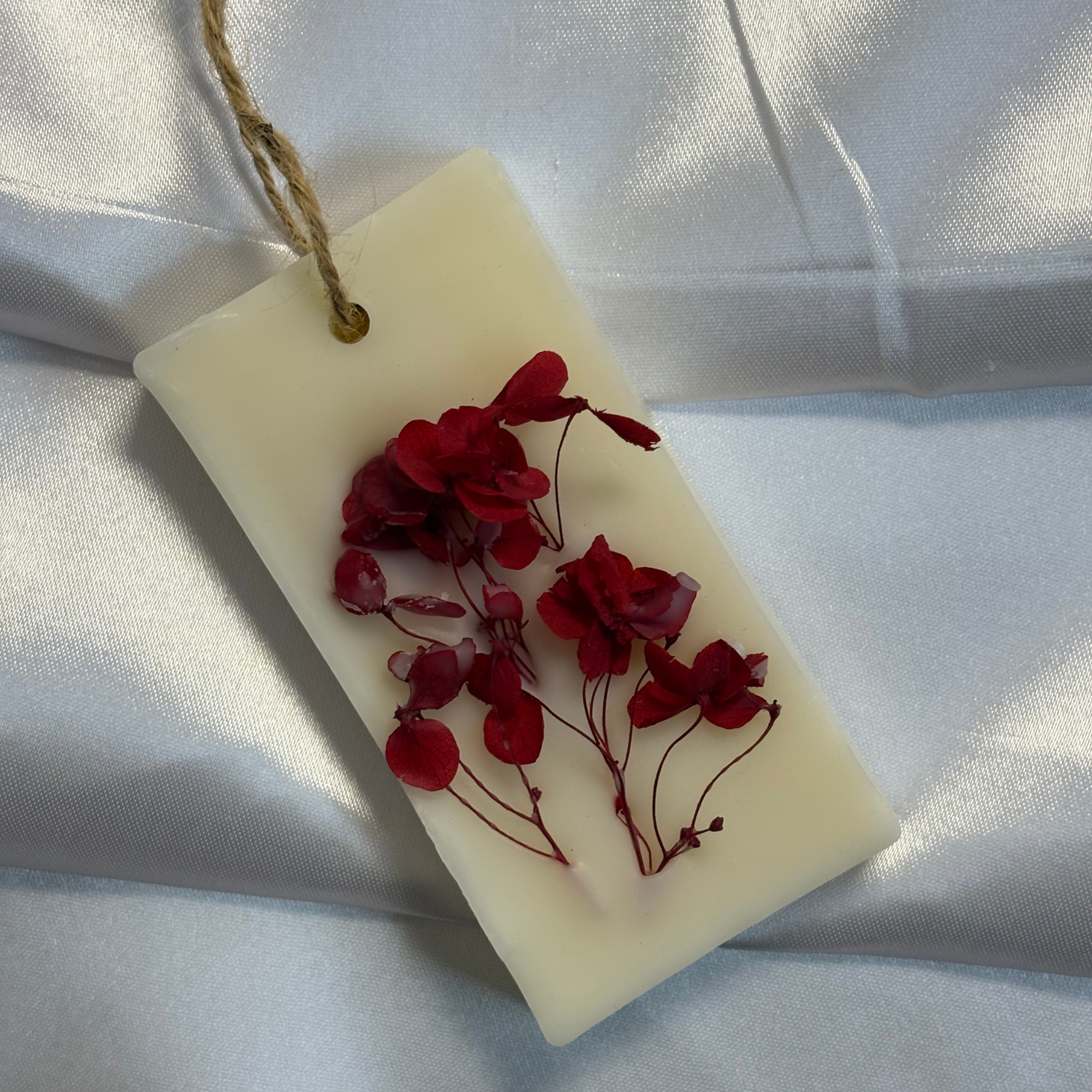 Cherry Blossom soy wax wardrobe diffuser sachet with soft spring floral scent.