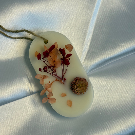 Pea-Chi soy wax wardrobe diffuser sachet with peach and litchi fragrance. Scented Wax sachter, diffuser, home fragnces.