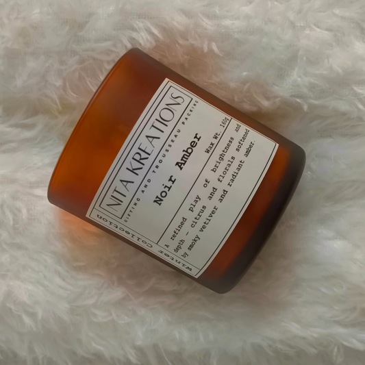 Soy wax candle in amber jar with wooden lid, Noir Amber fragrance with bergamot, rose, vetiver and woody amber. Soy wax candle, amber candle, fragrance candle, home fragrances, handpoured cande, soy wax candle, vegan candle, 